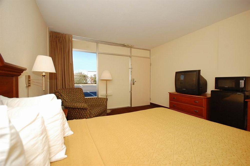 Quality Inn & Suites Conference Center Thomasville Luaran gambar