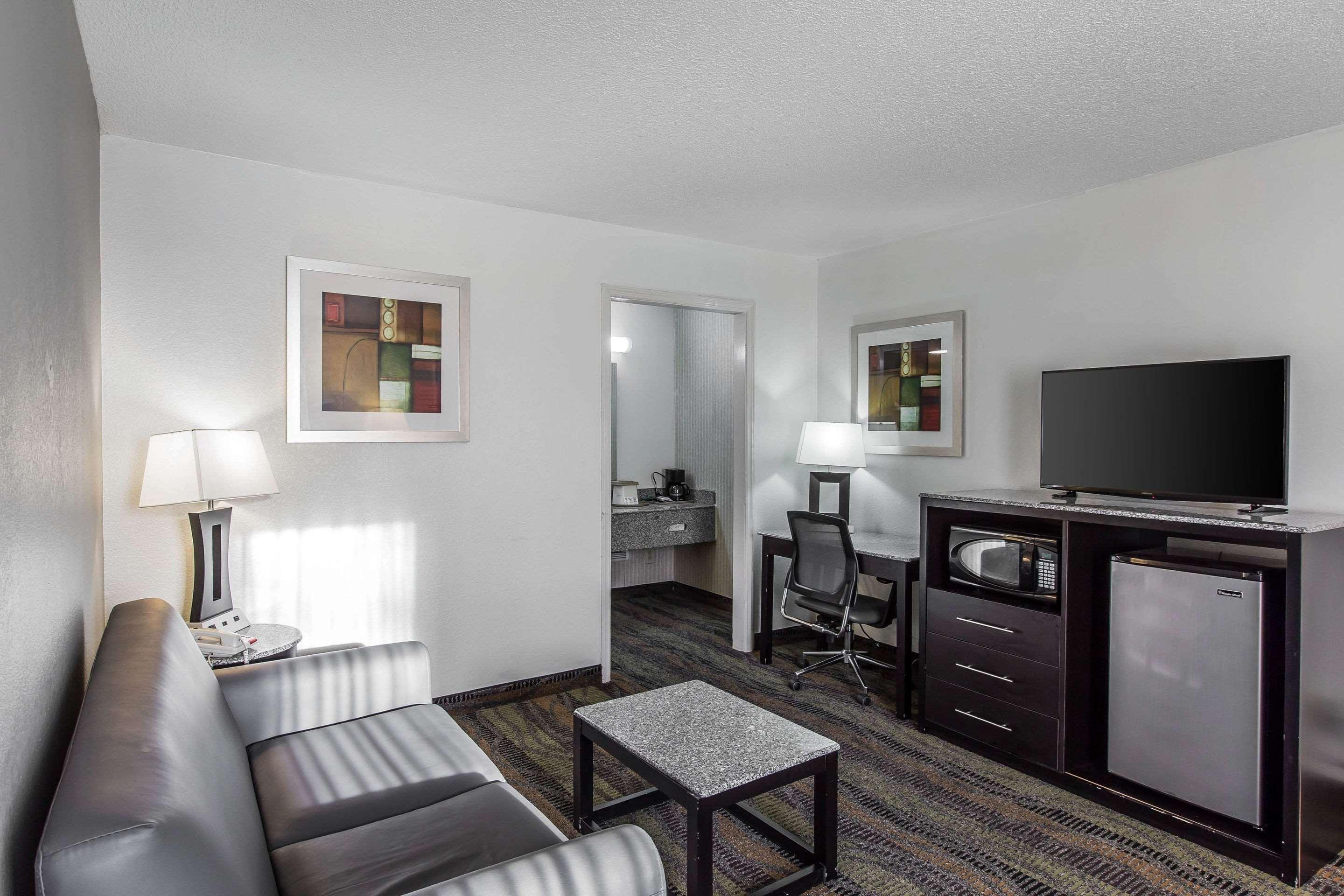 Quality Inn & Suites Conference Center Thomasville Luaran gambar